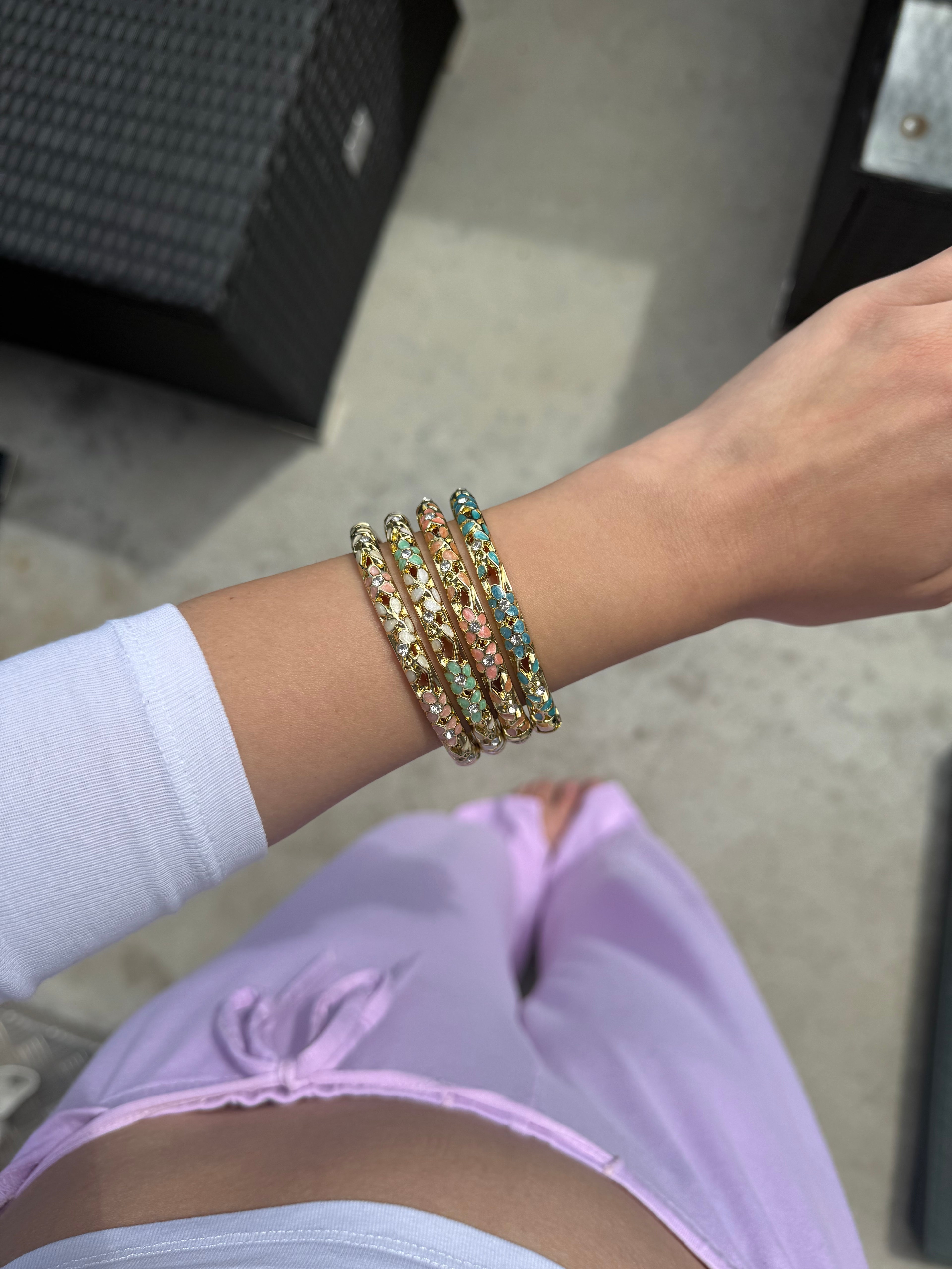 Bloom Bangle – Coral Rose
