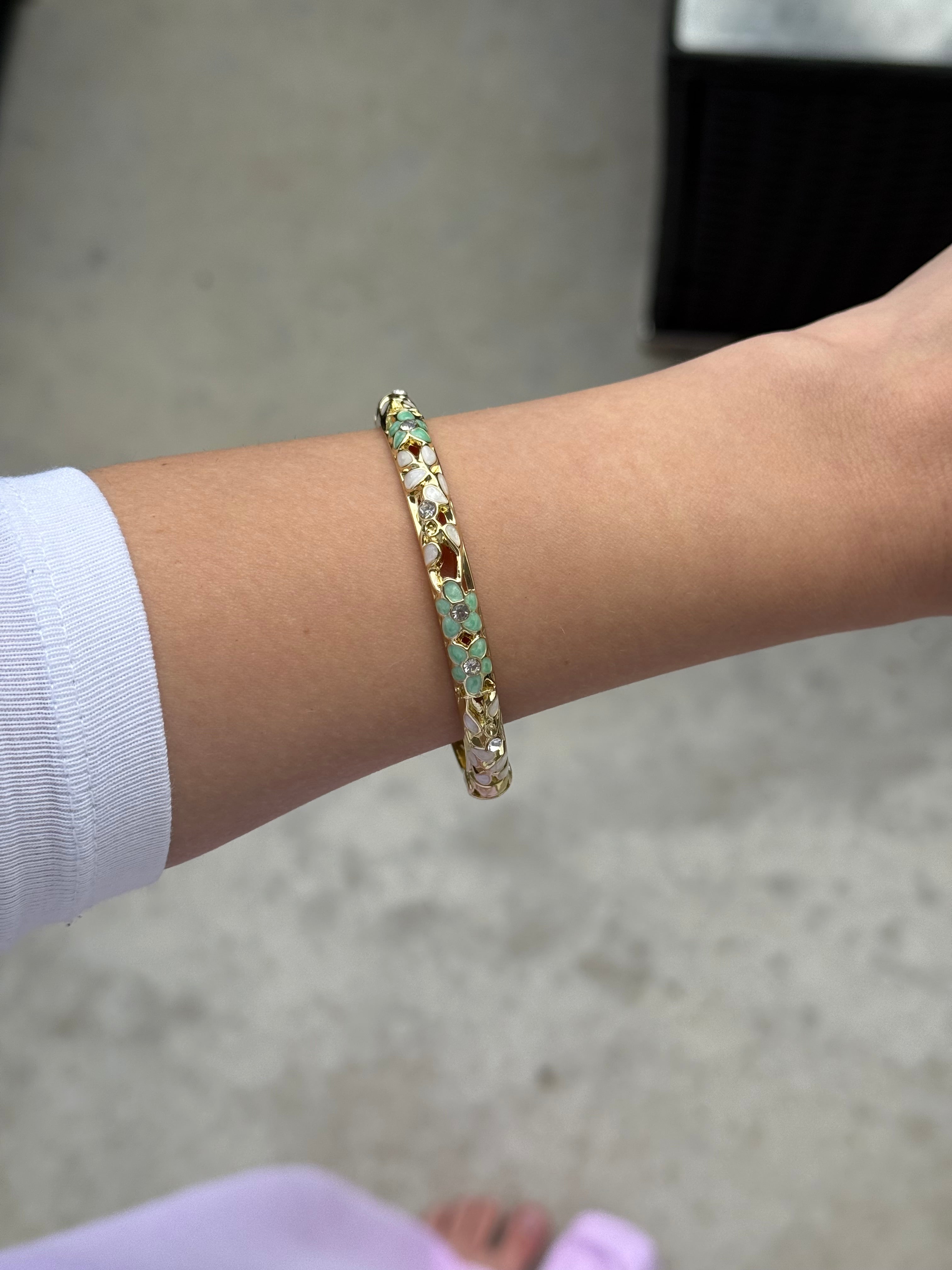 Bloom Bangle – Cream Green