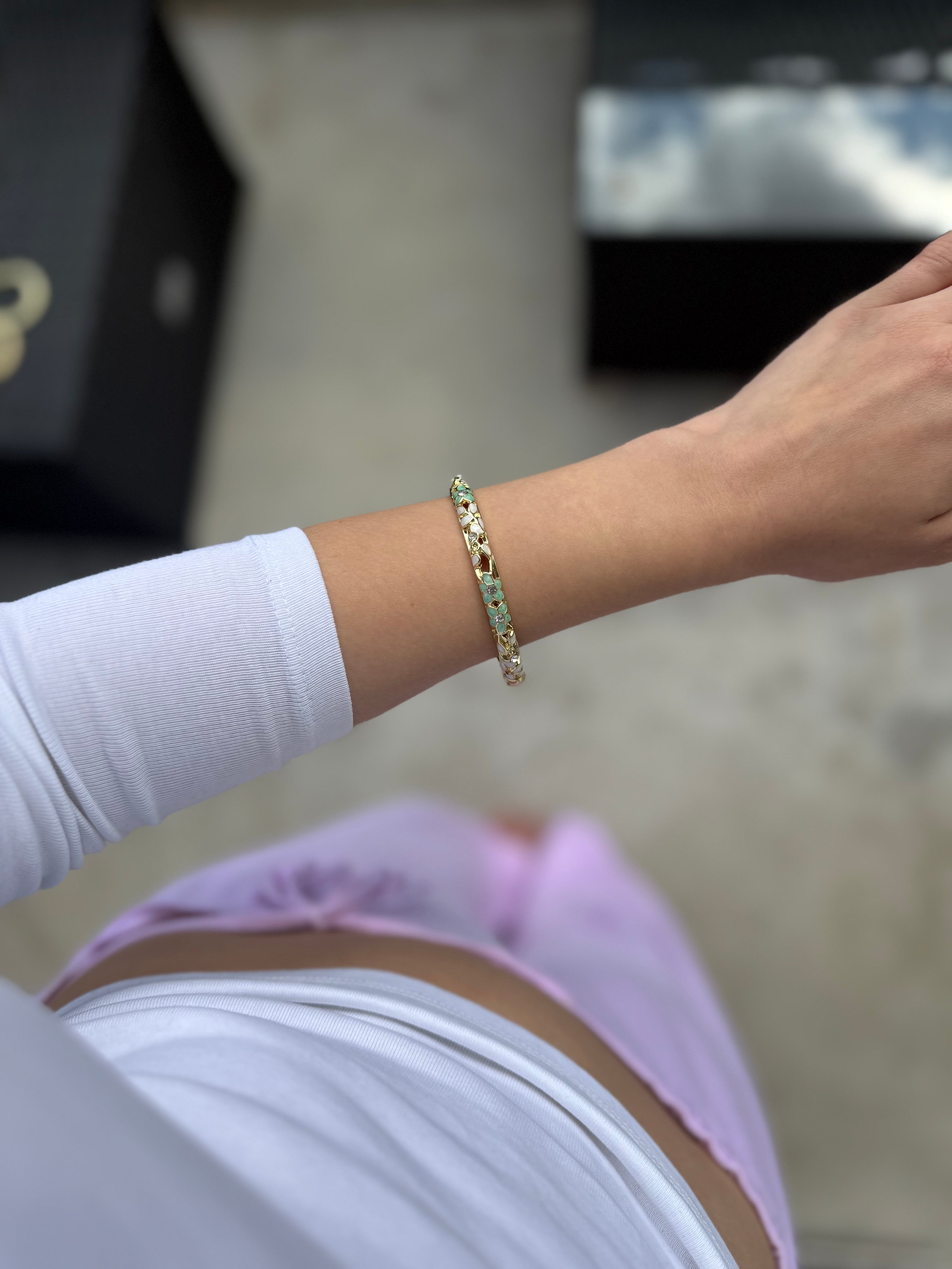 Bloom Bangle – Cream Green