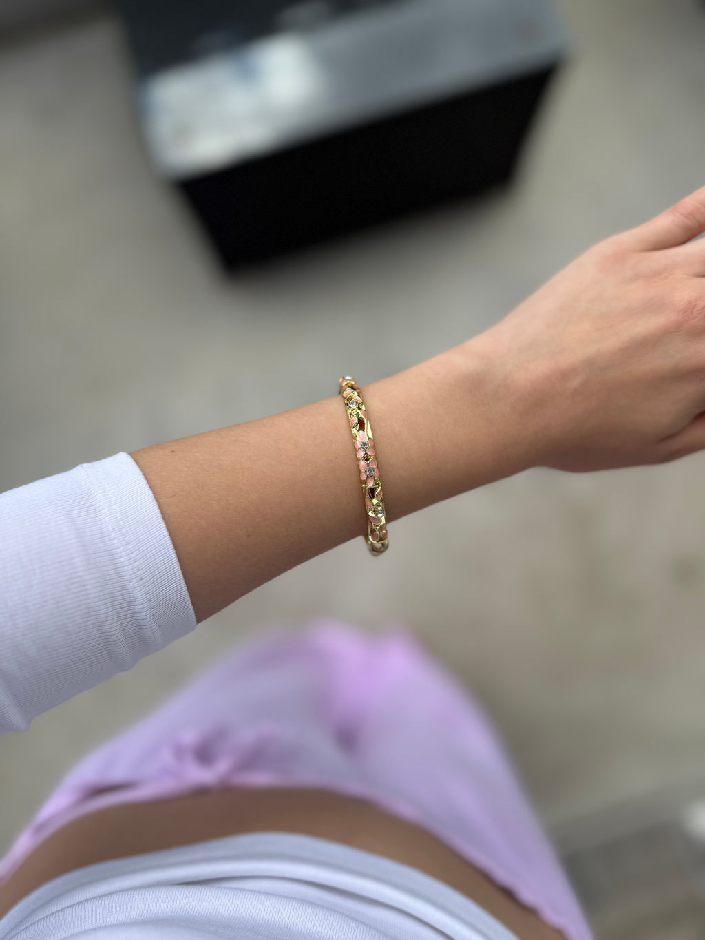 Bloom Bangle – Coral Rose