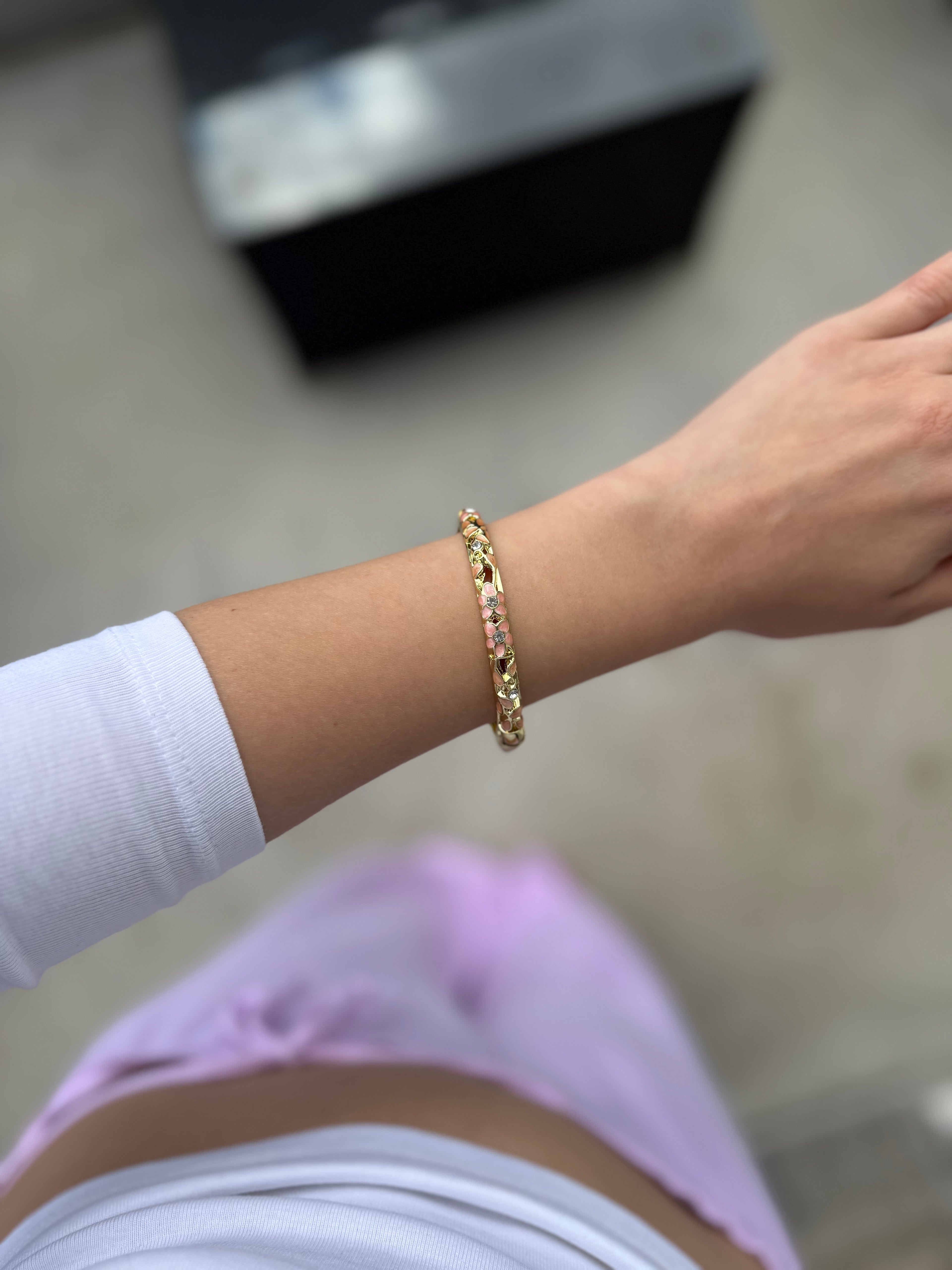 Bloom Bangle – Coral Rose