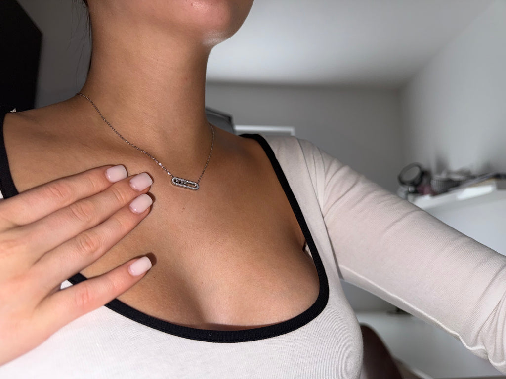 Moving Gem Necklace Silver