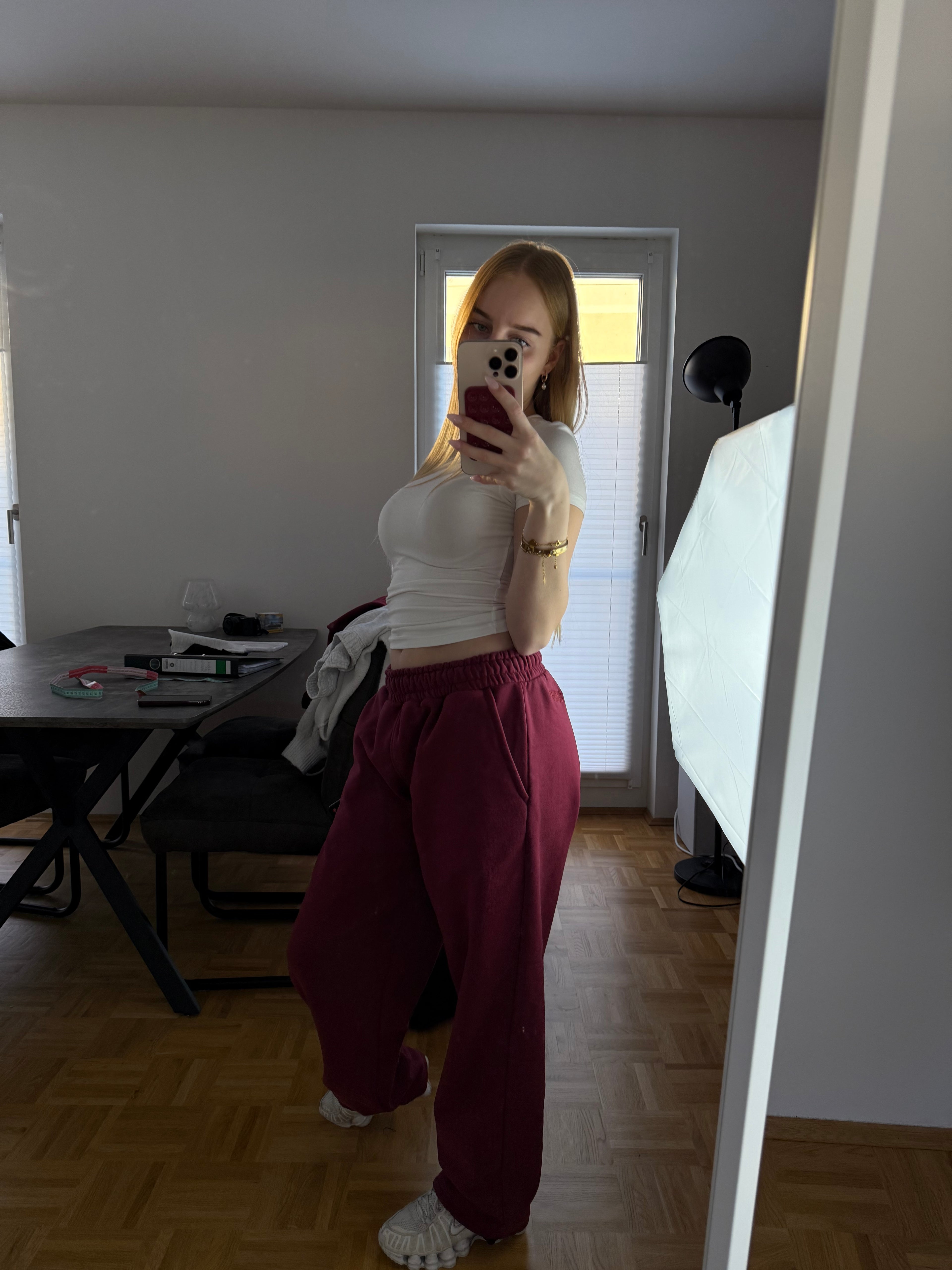 Go Get It Unisex Heavyweight Jogger – Bordeaux