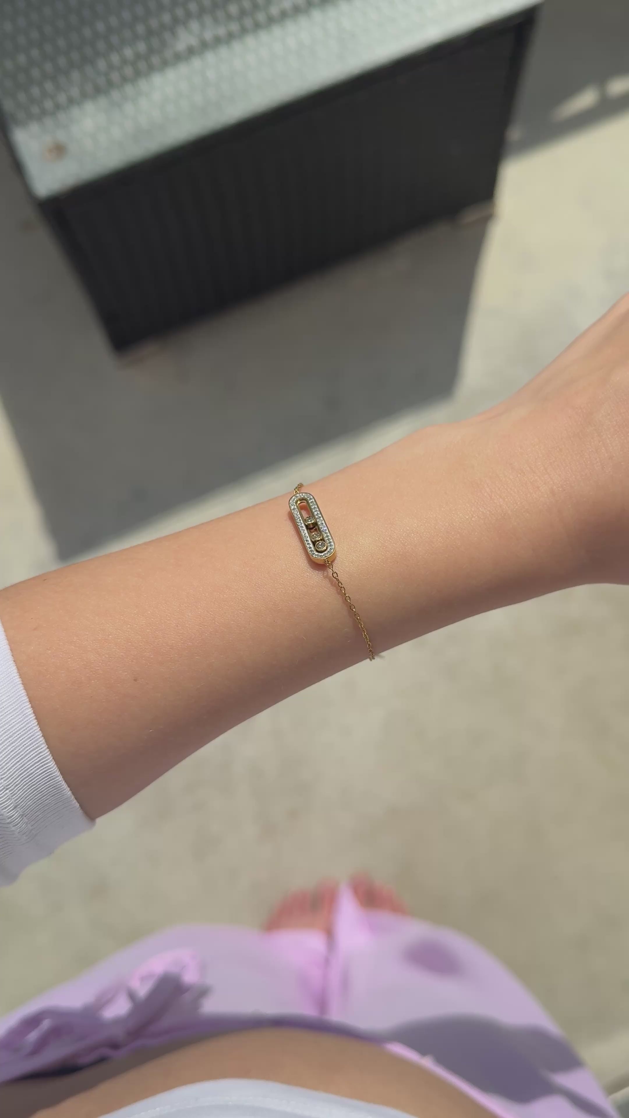 Moving Gem Bracelet Gold